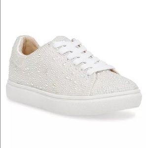 NWT Betsey Johnson Women's Sidny Sneakers PEARL BRIDAL size 7 brand new